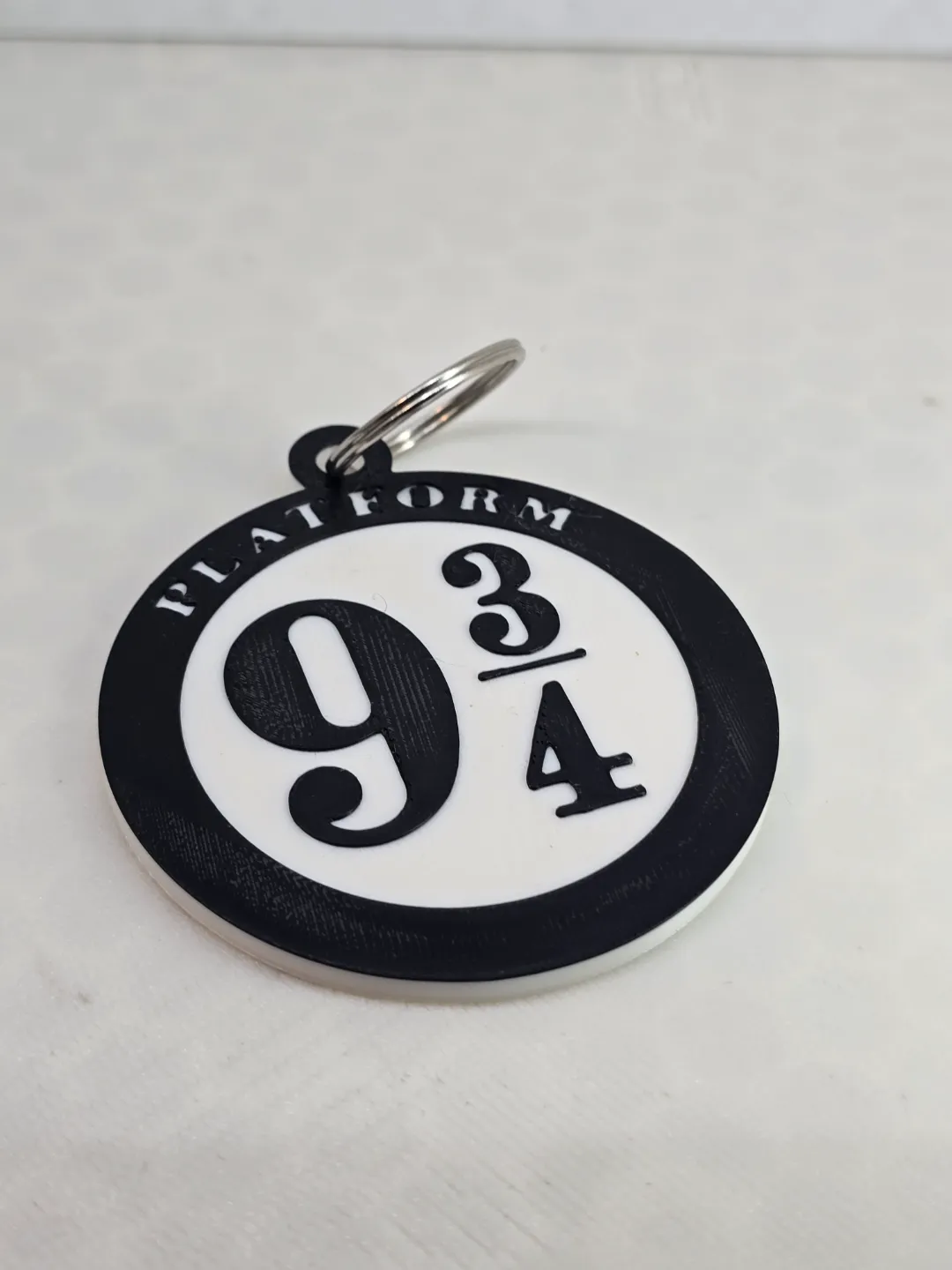 Harry Potter 9 3/4 Layered Earrings and Keychain, photo 3 of 3 - Harry Potter 9 3/4 Layered Earrings and Keychain Jewellery & Accessories
