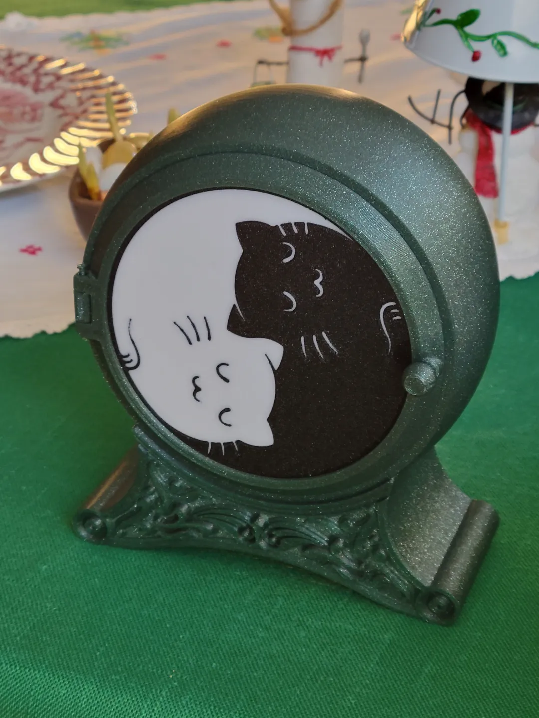 Yin Yang Kitties, Tea Light Scene, photo 4 of 4 - Yin Yang Kitties, Tea Light Scene Home Decor Items
