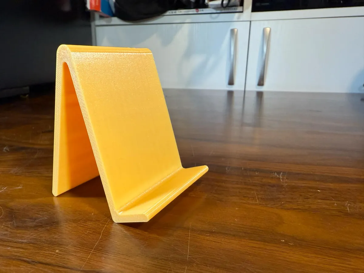 A Very Simple Phone Stand 單純手機架, photo 3 of 4 - A Very Simple Phone Stand 單純手機架 Household