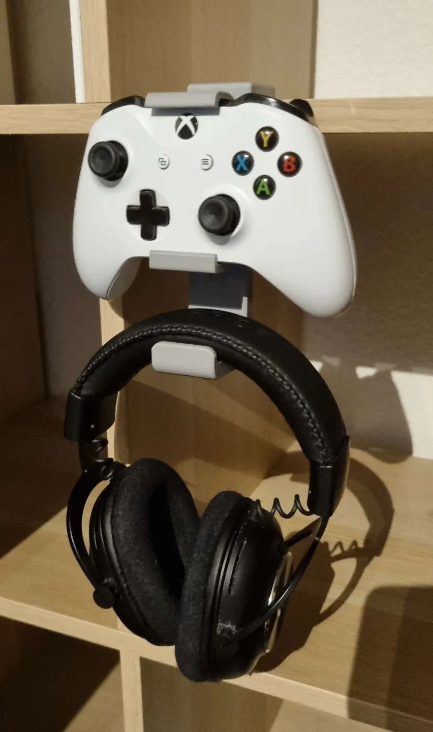 Controller/Headset holder for Xbox/PS5 controllers, photo 4 of 4 - Controller/Headset holder for Xbox/PS5 controllers Mobile & Device Accessories
