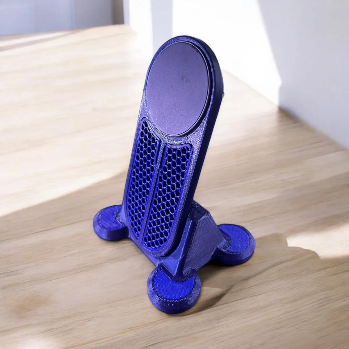 Anker Wireless Charge Stand, photo 3 of 4 - Anker Wireless Charge Stand Hobby & DIY