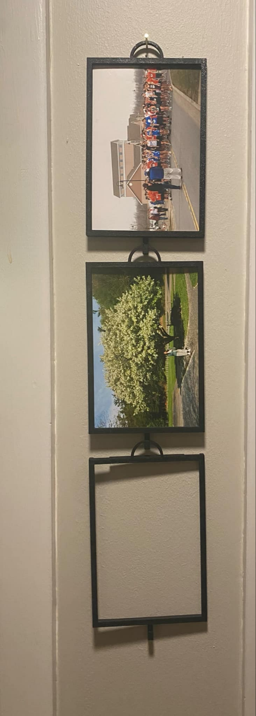 Modular Horizontal and Vertical 4x6 picture frame, photo 3 of 3 - Modular Horizontal and Vertical 4x6 picture frame Household