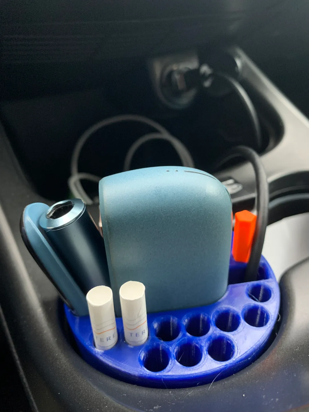IQOS ILUMA car cup holder, photo 3 of 4 - IQOS ILUMA car cup holder Tools