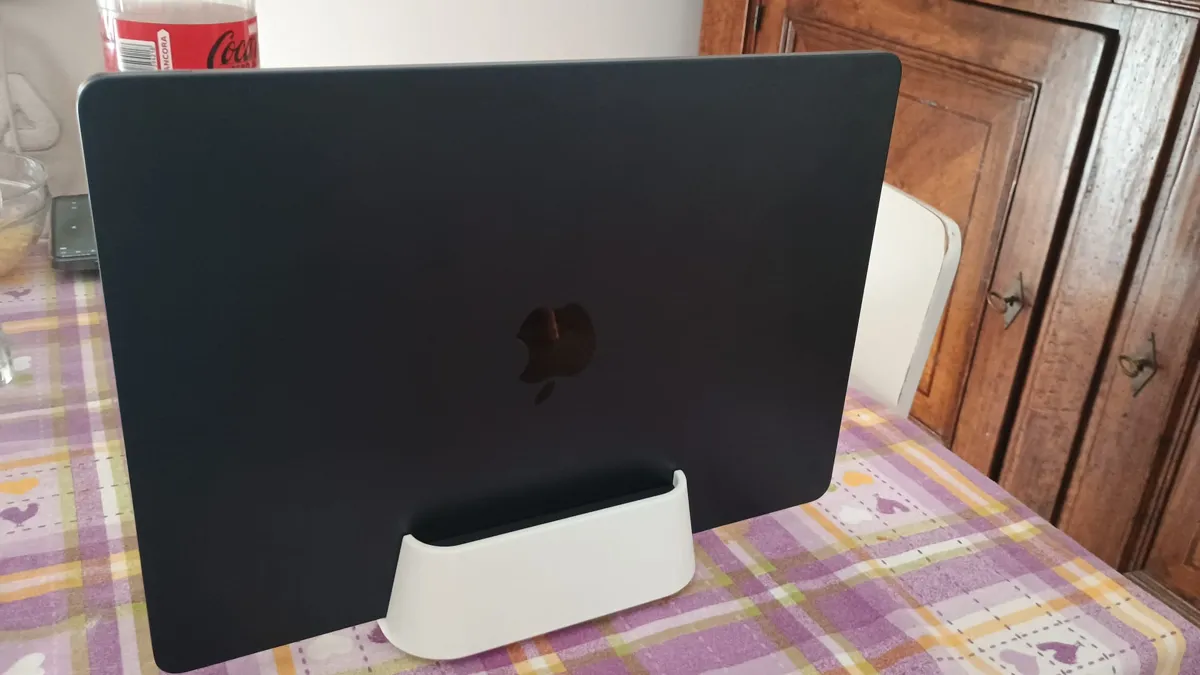 Laptop Vertical Stand, photo 2 of 4 - Laptop Vertical Stand Household