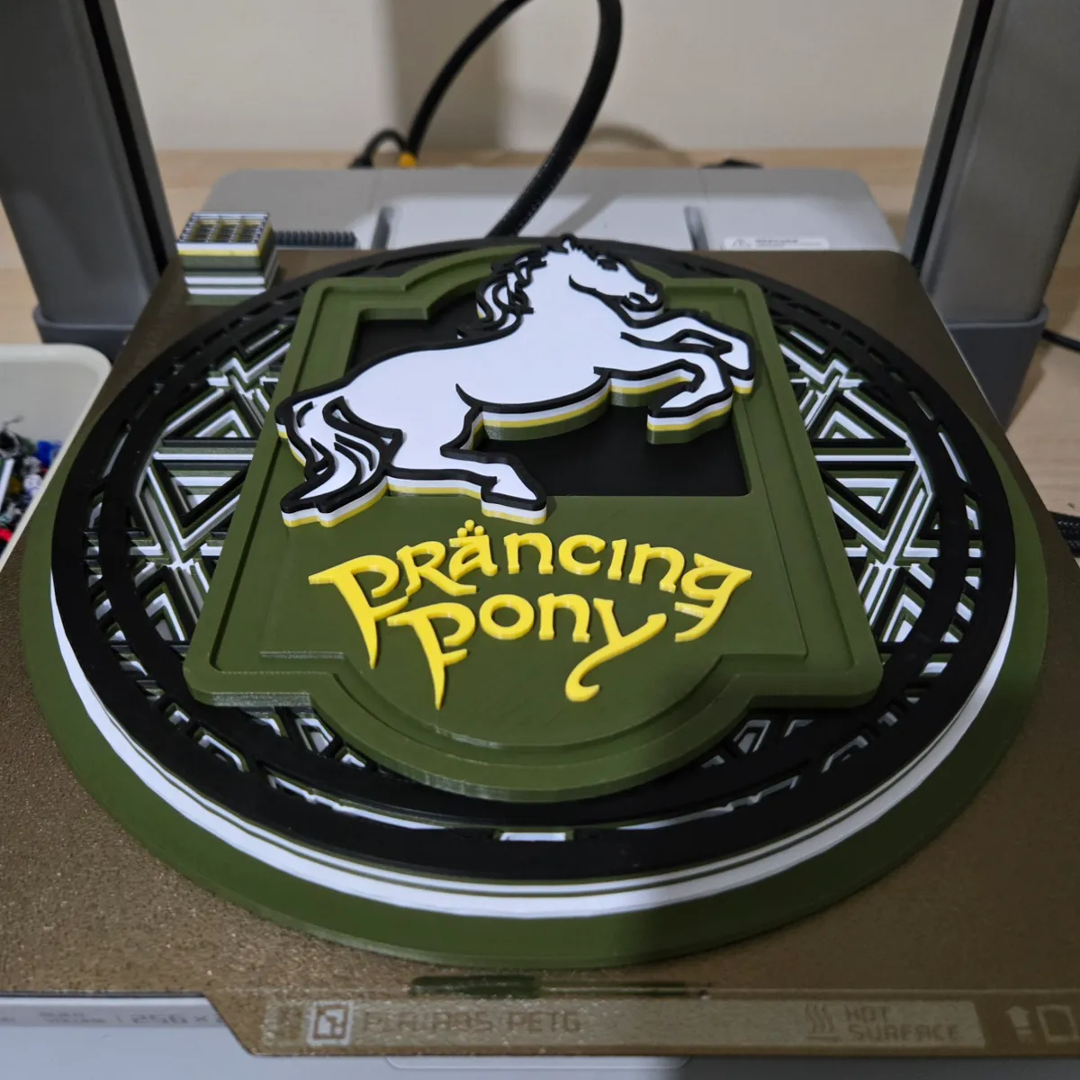 Lord of the Rings - Prancing Pony Sign Mosaic, photo 3 of 4 - Lord of the Rings - Prancing Pony Sign Mosaic Art
