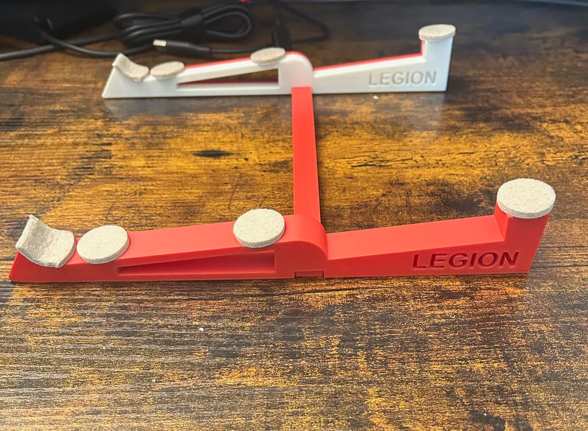 Laptop Stand - Sturdy - 15" Laptop, photo 4 of 4 - Laptop Stand - Sturdy - 15" Laptop Mobile & Device Accessories