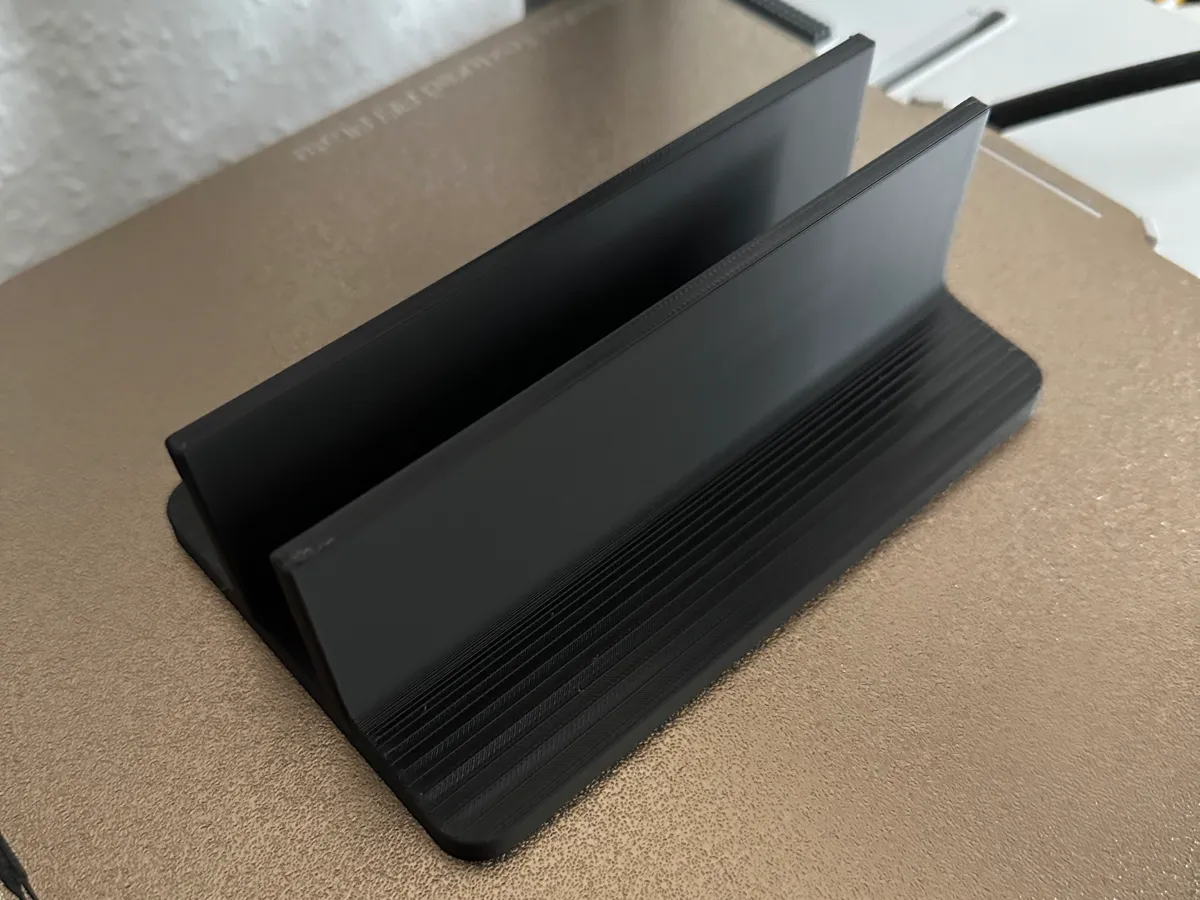 Minimalist Vertical Laptop Stand / Holder, photo 4 of 4 - Minimalist Vertical Laptop Stand / Holder Mobile & Device Accessories