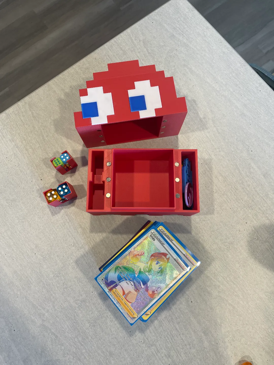 Pac-Man Deck Box, photo 4 of 4 - Pac-Man Deck Box Board Games & Tabletop
