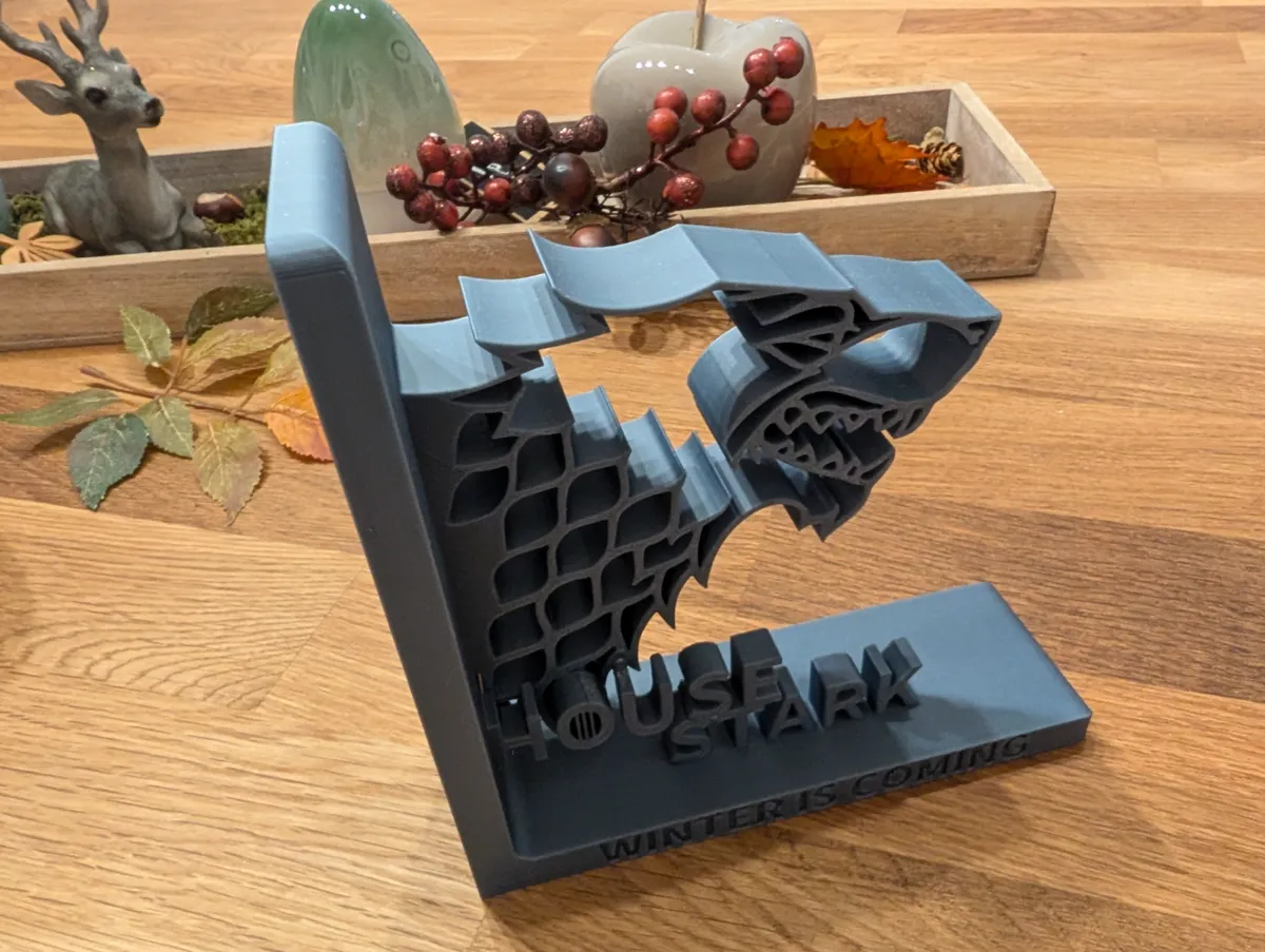 Game of Thrones Bookend - House Stark, photo 3 of 4 - Game of Thrones Bookend - House Stark Desk & Office