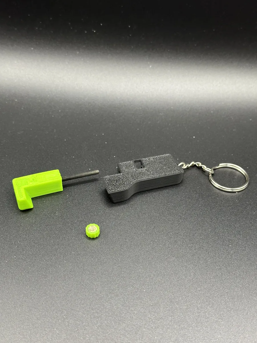 Adjustable Phone Stand Keychain, photo 2 of 3 - Adjustable Phone Stand Keychain Tools