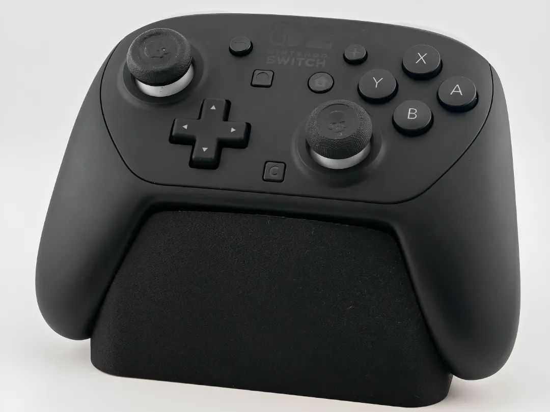 New Minimalistic Stand for Switch Pro Controller 2