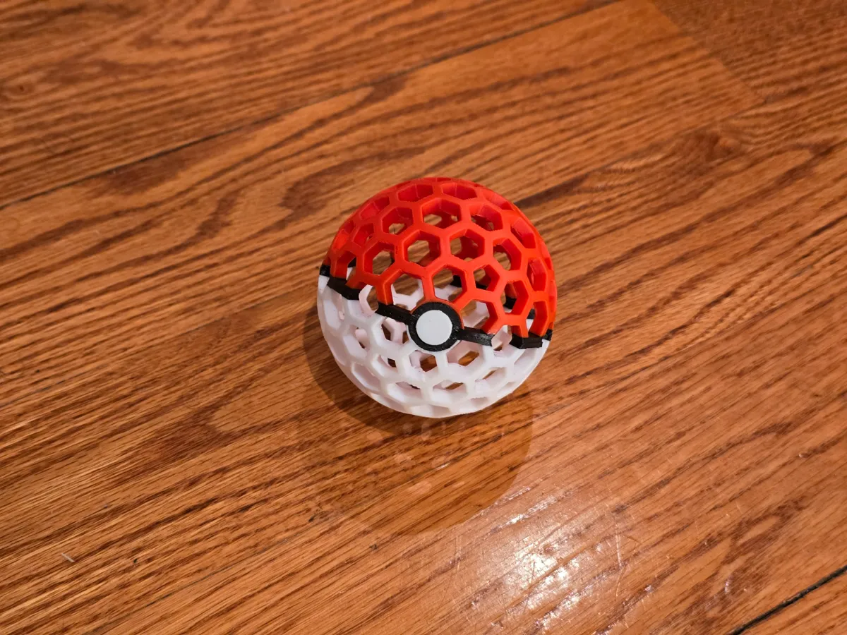 Airless Poké ball Pokeball, photo 3 of 4 - Airless Poké ball Pokeball Figurines & Collectibles