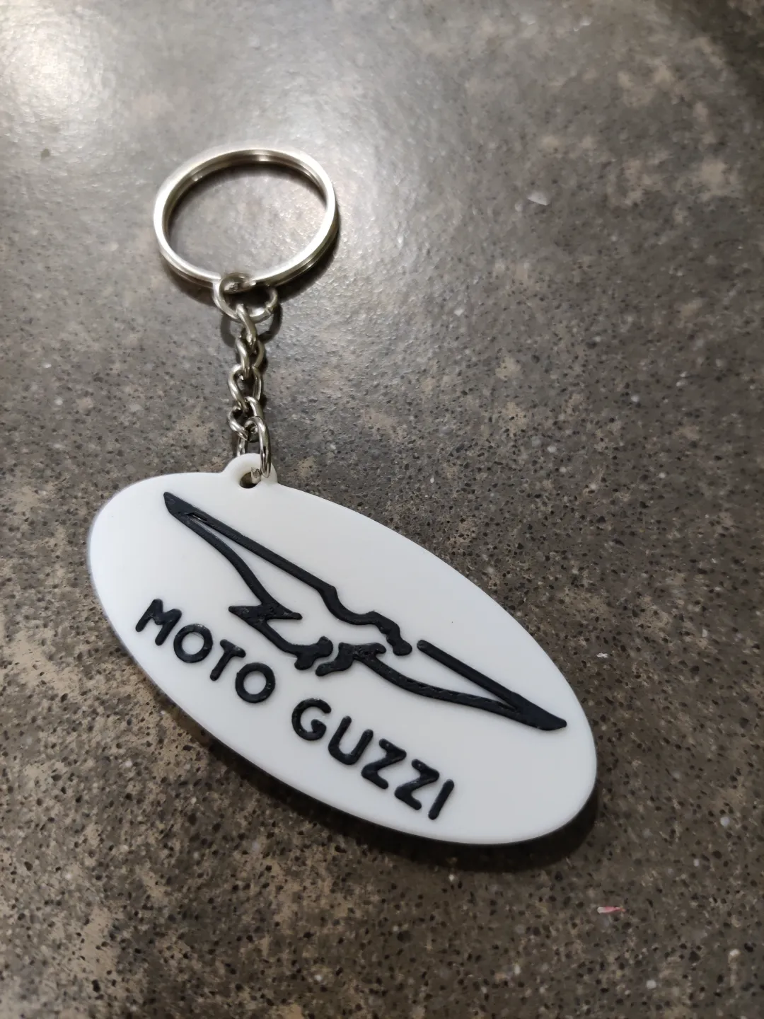 Moto Guzzi Minimal Keychain, photo 2 of 2 - Moto Guzzi Minimal Keychain Art