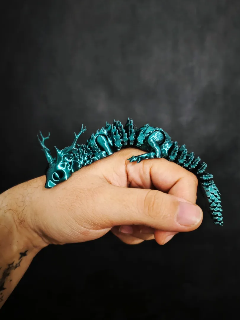 articulated forest dragon, photo 2 of 4 - articulated forest dragon Fidget & Sensory Toys