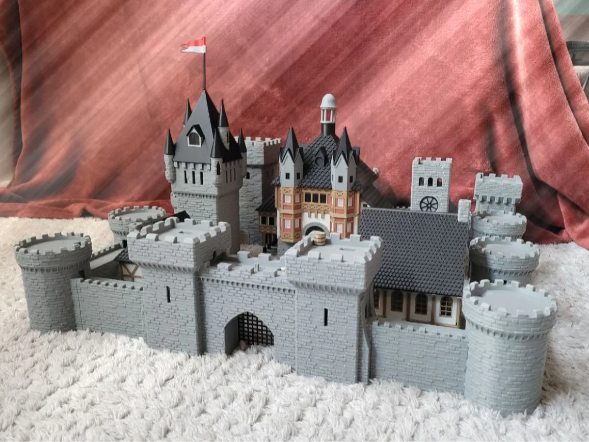 Modular castle - Sculptures, in stock in India