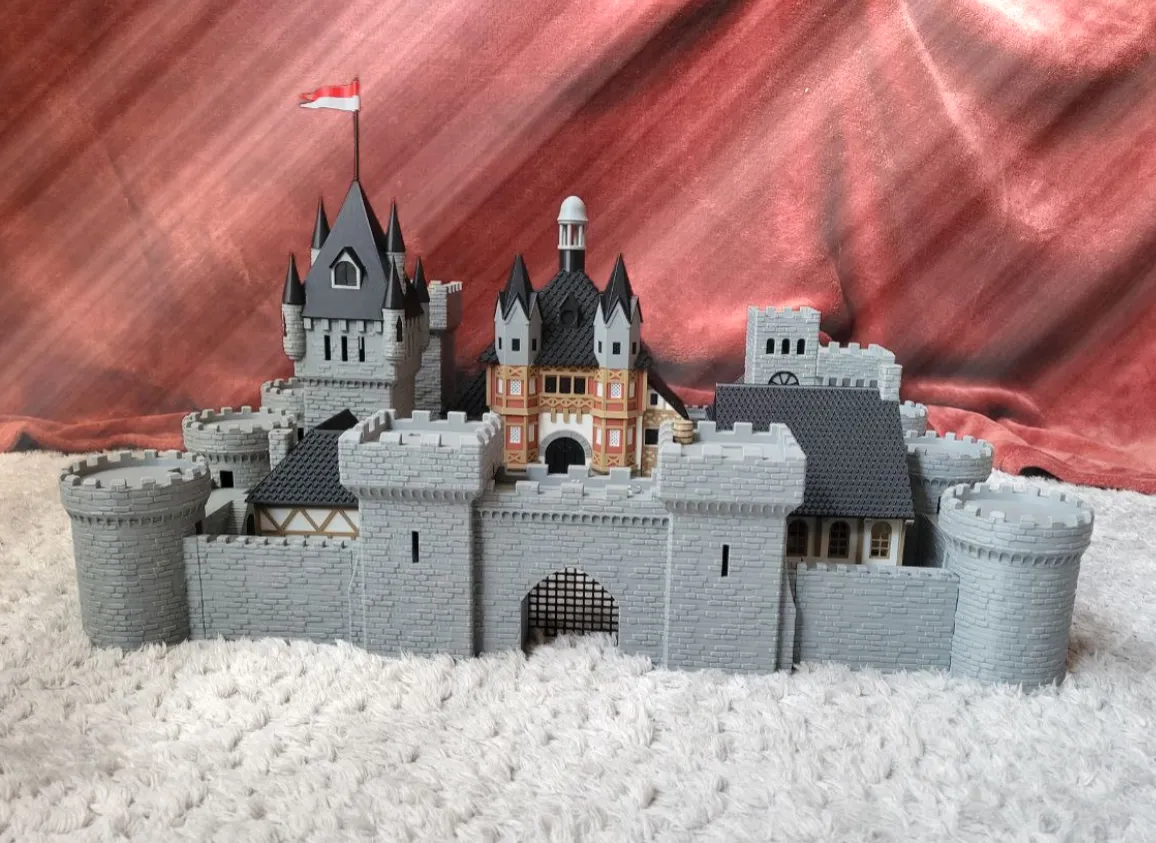 Modular castle, photo 4 of 4 - Modular castle Art