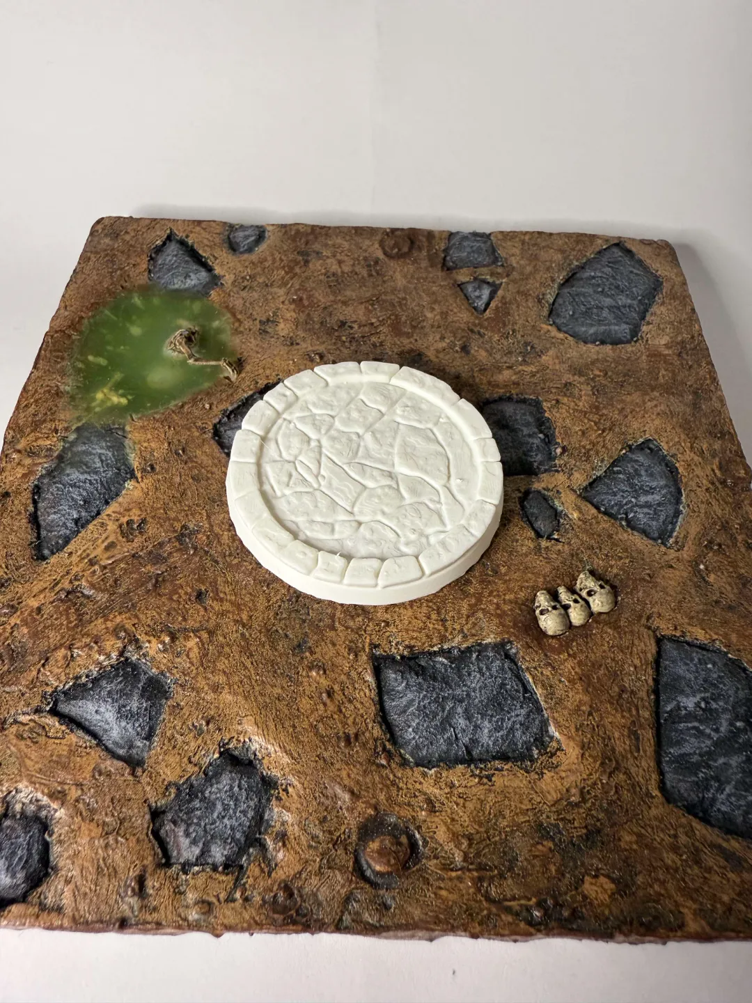 Cobblestone miniature base - 28mm, 32mm & 40mm, photo 2 of 3 - Cobblestone miniature base - 28mm, 32mm & 40mm Toys & Games