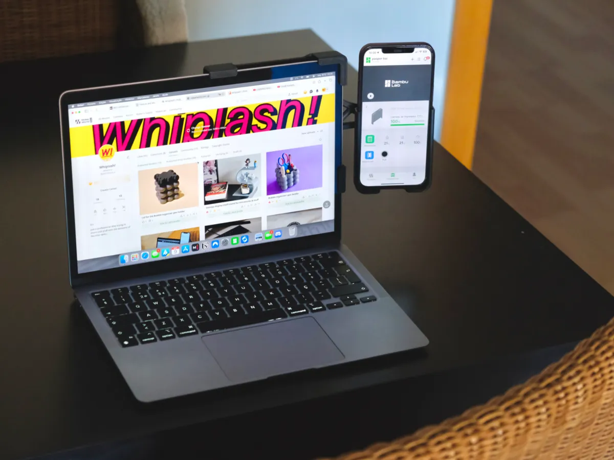 Clamp Phone Mount for Laptop Monitor