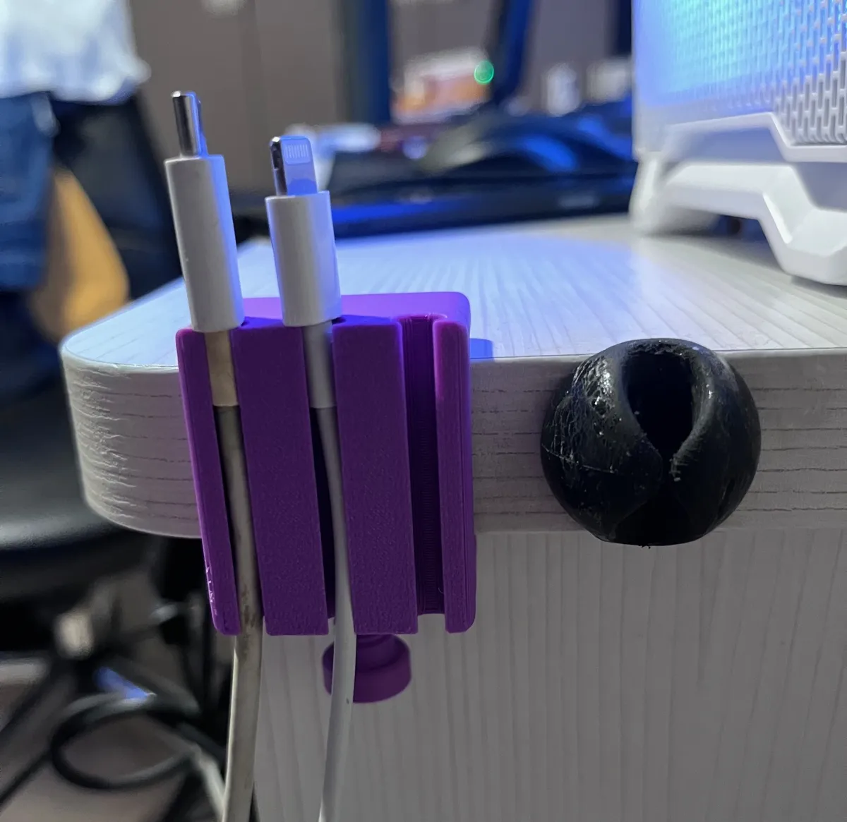 Desk Cable Management Holder Organizer with Screw, photo 4 of 4 - Desk Cable Management Holder Organizer with Screw Household