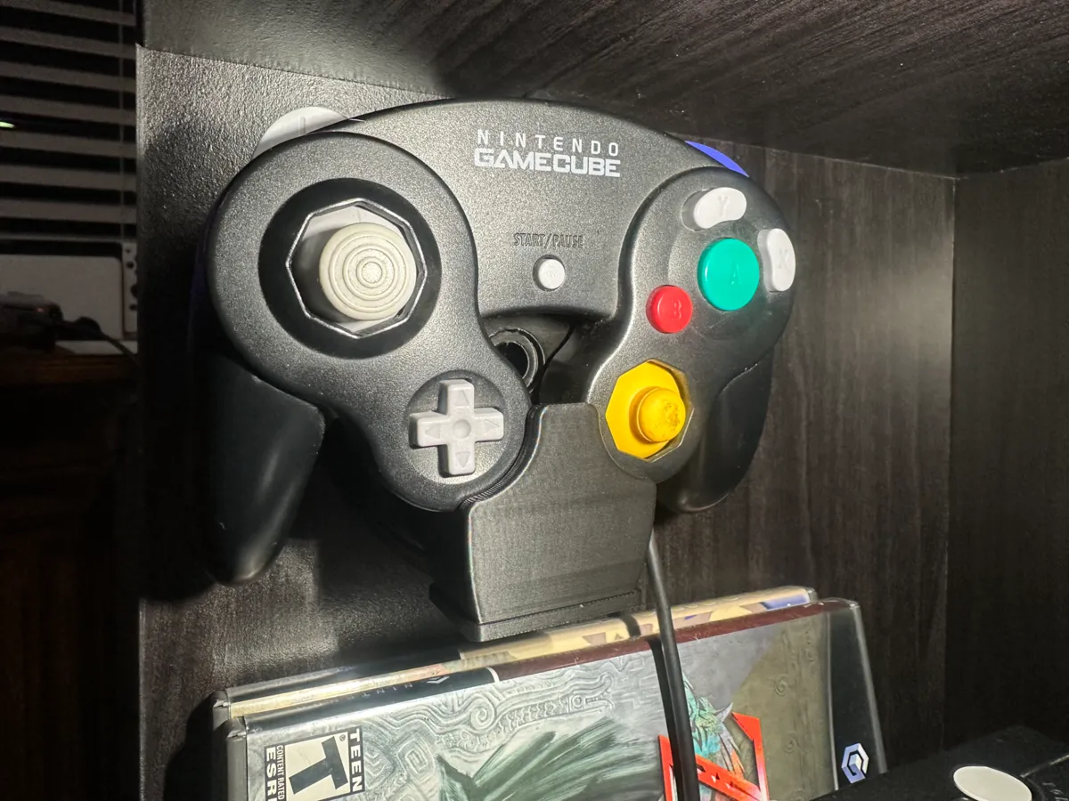 Gamecube Controller Wall Mount, photo 2 of 3 - Gamecube Controller Wall Mount Hobby & DIY