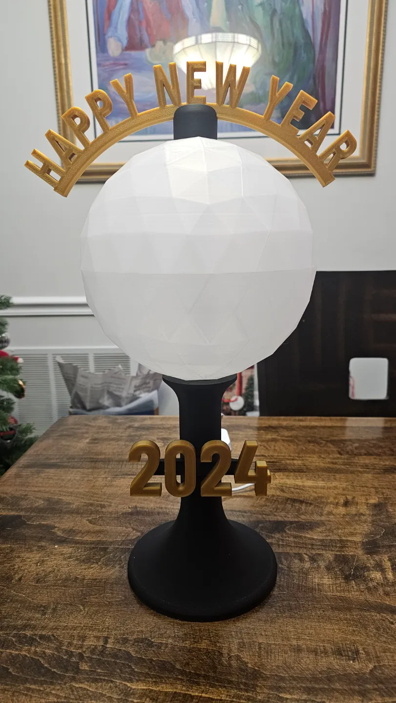 New Years Ball Centerpiece, photo 4 of 4 - New Years Ball Centerpiece Home Decor Items
