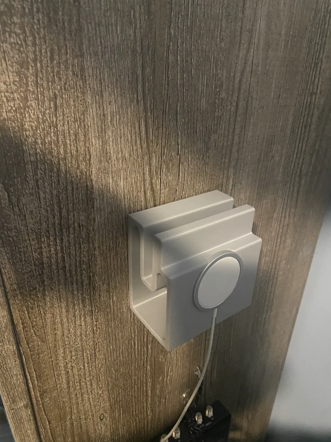 Wall Mounted iPhone and iPad Charging Stand, photo 2 of 2 - Wall Mounted iPhone and iPad Charging Stand Hobby & DIY