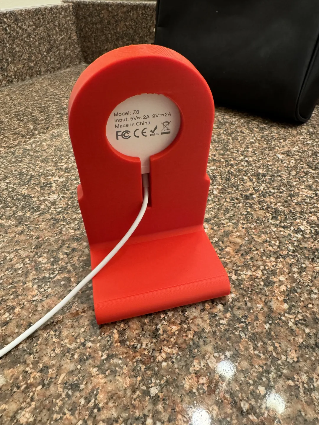 3rd Party 59.5mm Magsafe iPhone Stand, photo 3 of 4 - 3rd Party 59.5mm Magsafe iPhone Stand Household