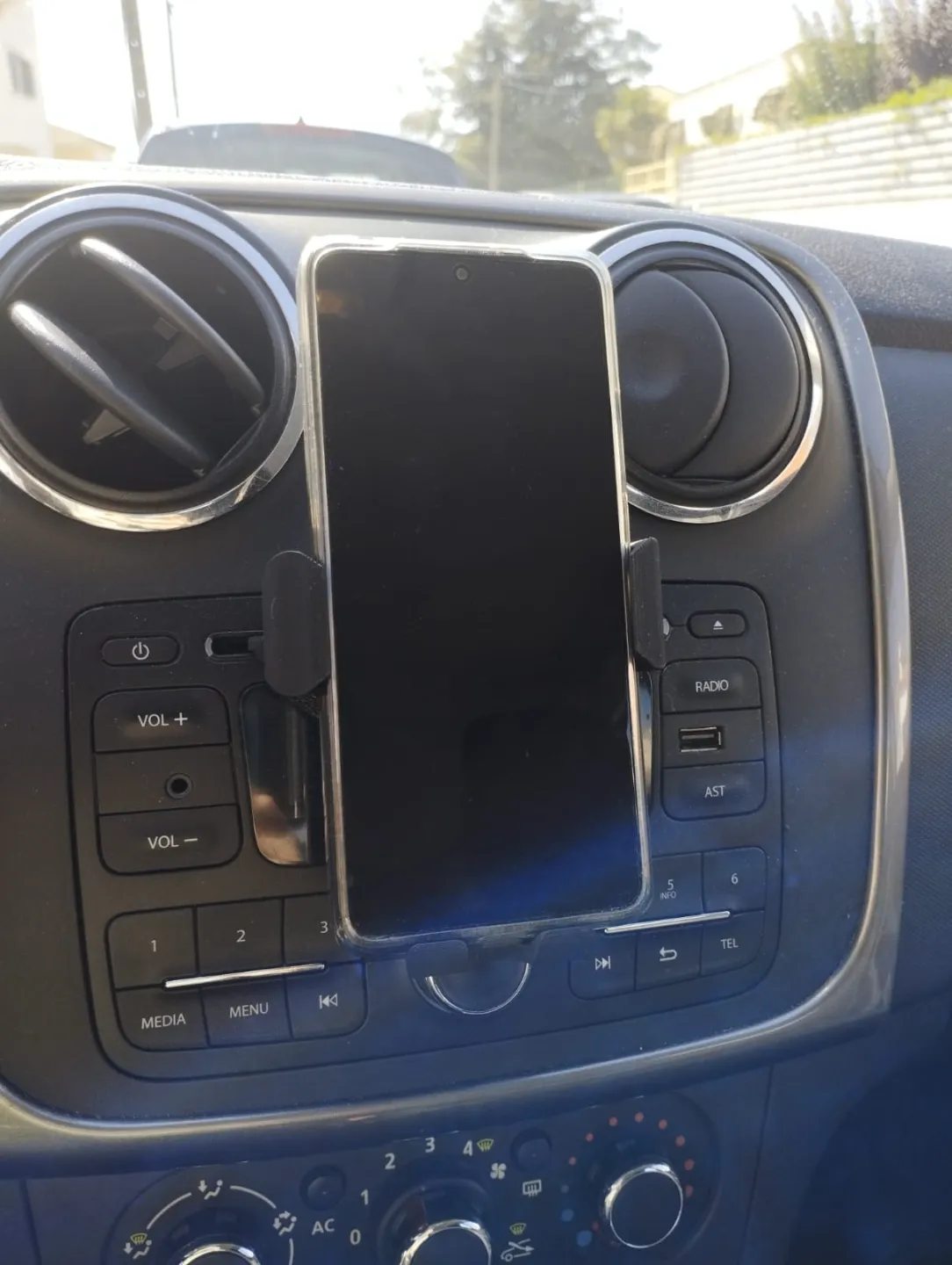 Car CD Slot Phone Support, photo 3 of 4 - Car CD Slot Phone Support Hobby & DIY