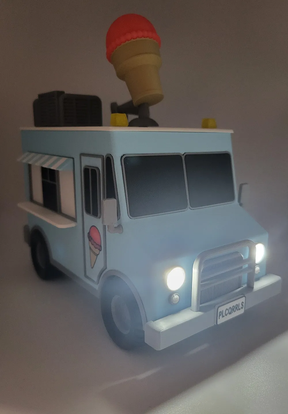 Ice Cream Truck with working headlights, photo 2 of 4 - Ice Cream Truck with working headlights Hobby & DIY