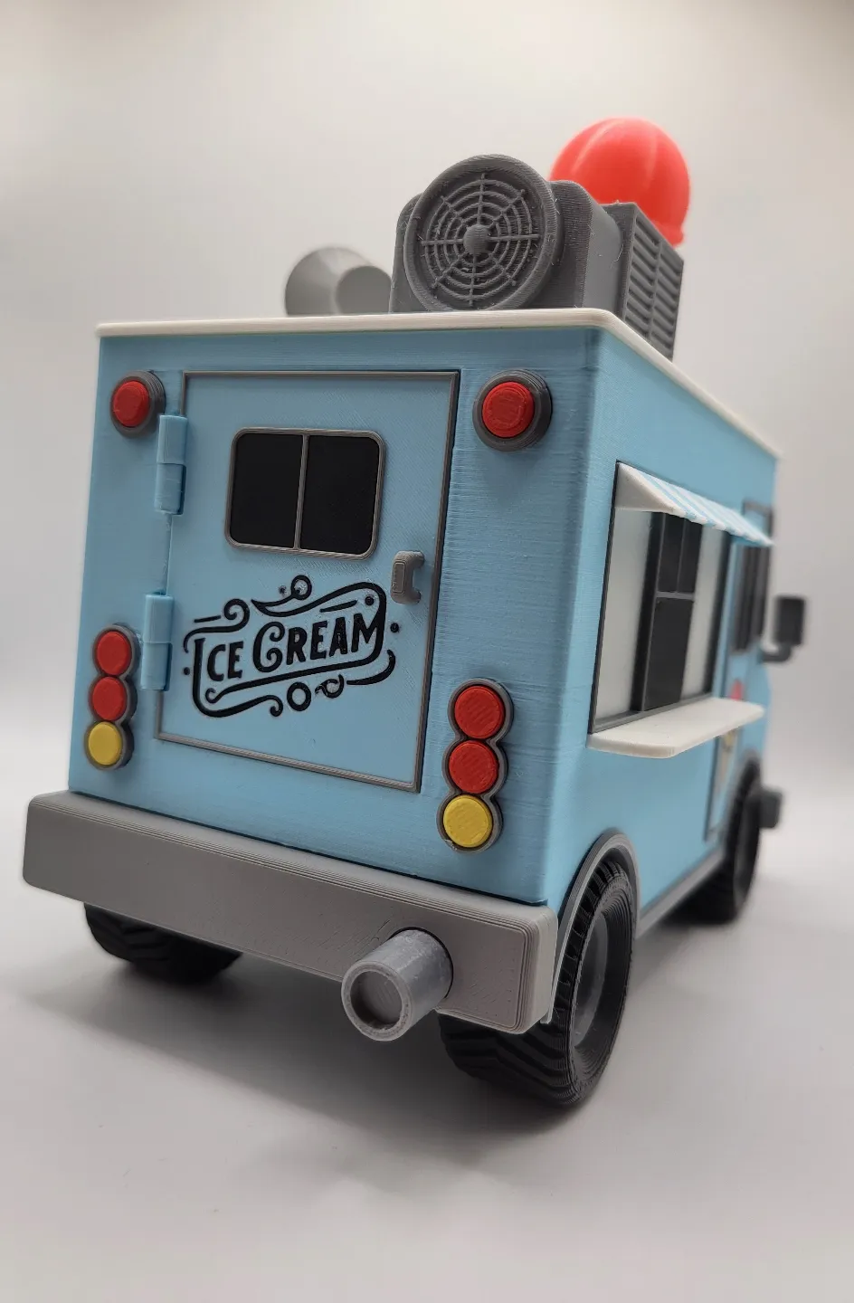 Ice Cream Truck with working headlights, photo 3 of 4 - Ice Cream Truck with working headlights Hobby & DIY