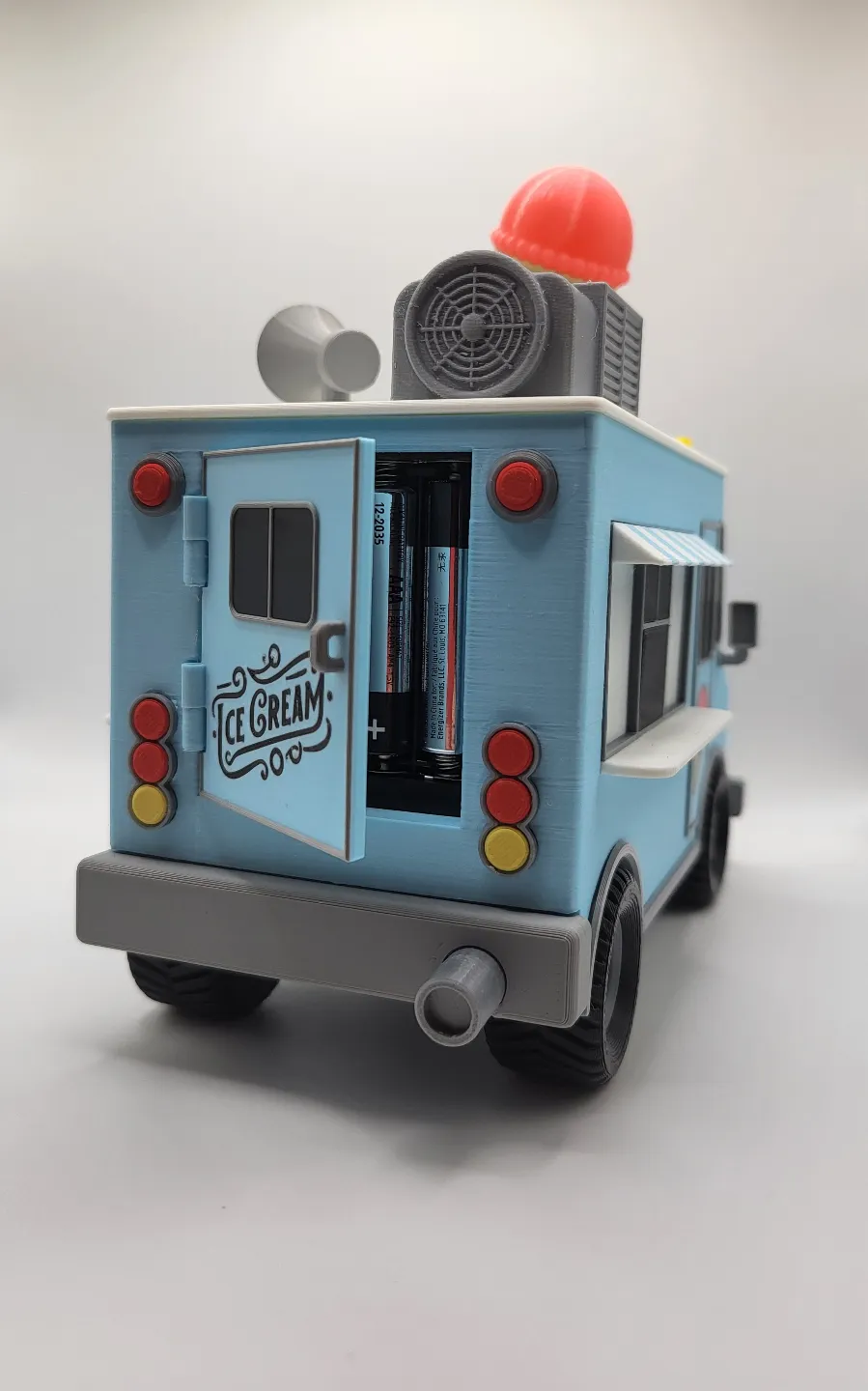 Ice Cream Truck with working headlights, photo 4 of 4 - Ice Cream Truck with working headlights Hobby & DIY