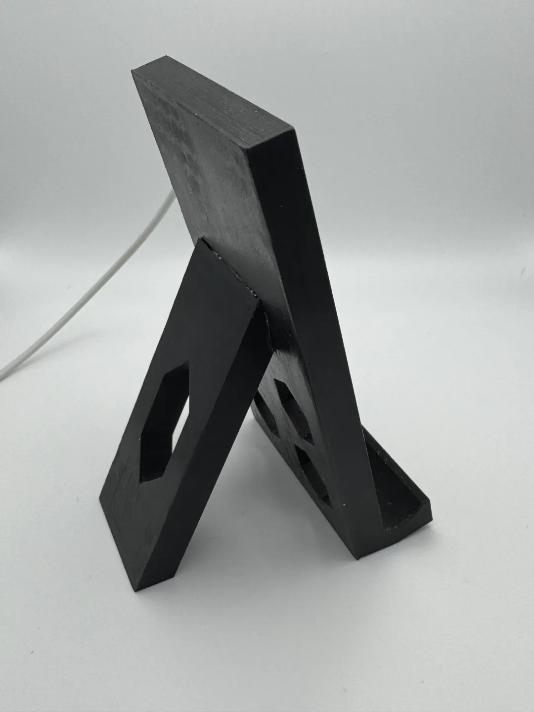iPhone holder with a hole for MagSafe, photo 3 of 4 - iPhone holder with a hole for MagSafe Household