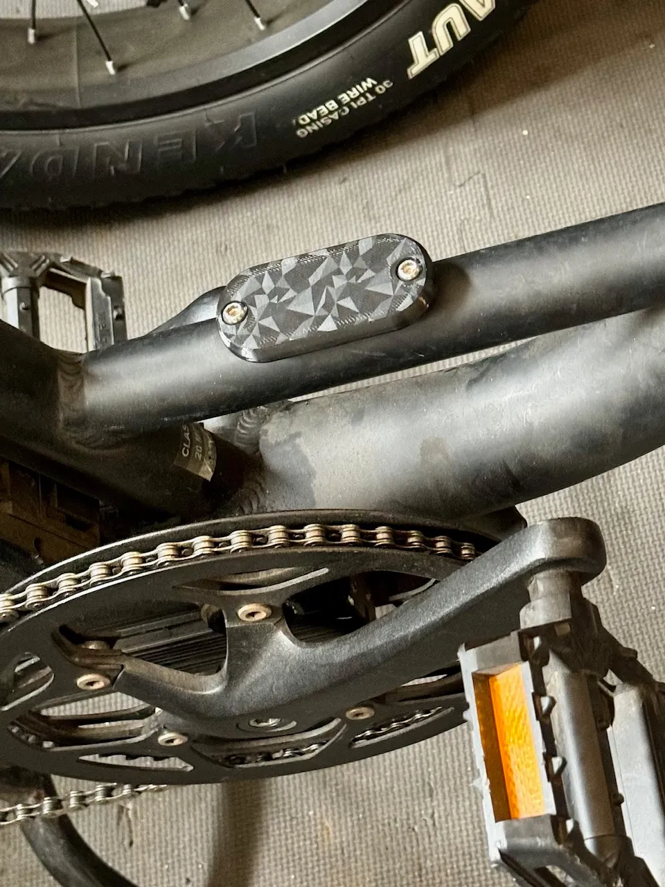 Airtag Bike Holder, photo 4 of 4 - Airtag Bike Holder Hobby & DIY