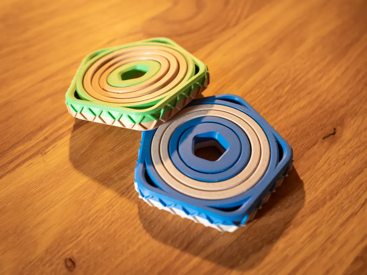 fidget gyro spinner, photo 4 of 4 - fidget gyro spinner Toys & Games