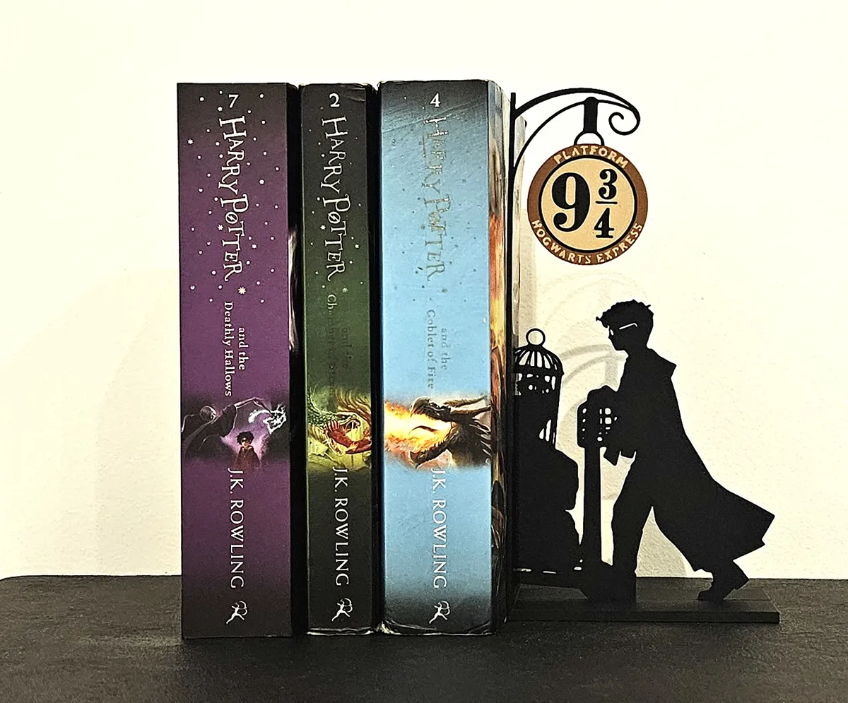 Bookend inspired Harry Potter Platform 9 3/4 NOCOM, photo 4 of 4 - Bookend inspired Harry Potter Platform 9 3/4 NOCOM Desk & Office