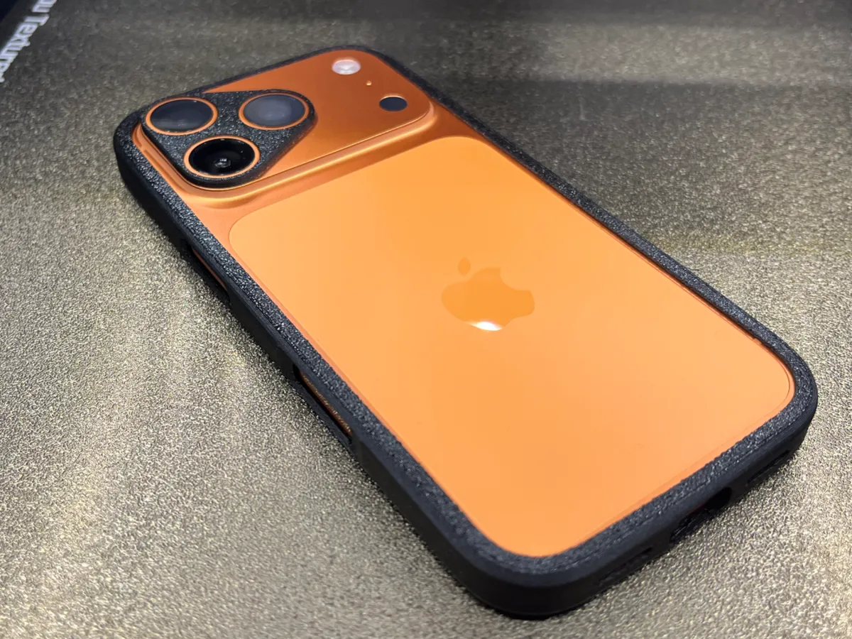iPhone 17 Pro Bumper Case