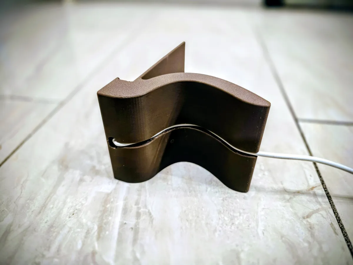 USB Cable Phone Charging Stand, photo 3 of 4 - USB Cable Phone Charging Stand Mobile & Device Accessories