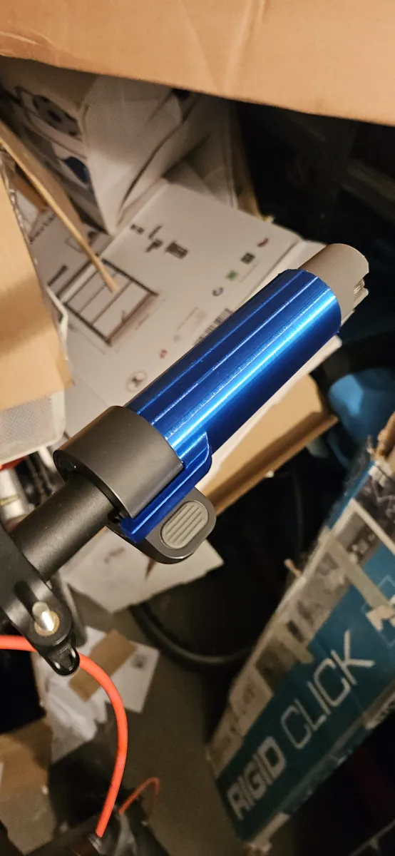 Xiaomi Escooter Throttle Replacement, photo 3 of 4 - Xiaomi Escooter Throttle Replacement Tools & Workshop