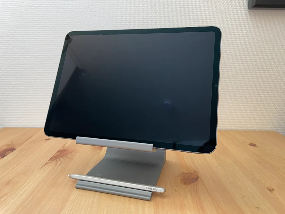 iPad / tablet desk stand
