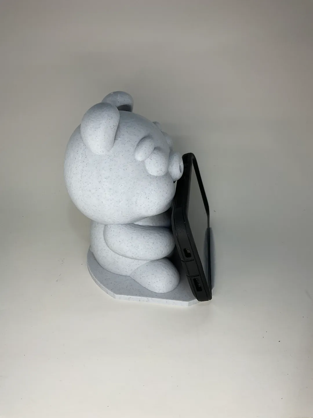 Cute Pig Phone and Tablet Holder, photo 3 of 4 - Cute Pig Phone and Tablet Holder Tools