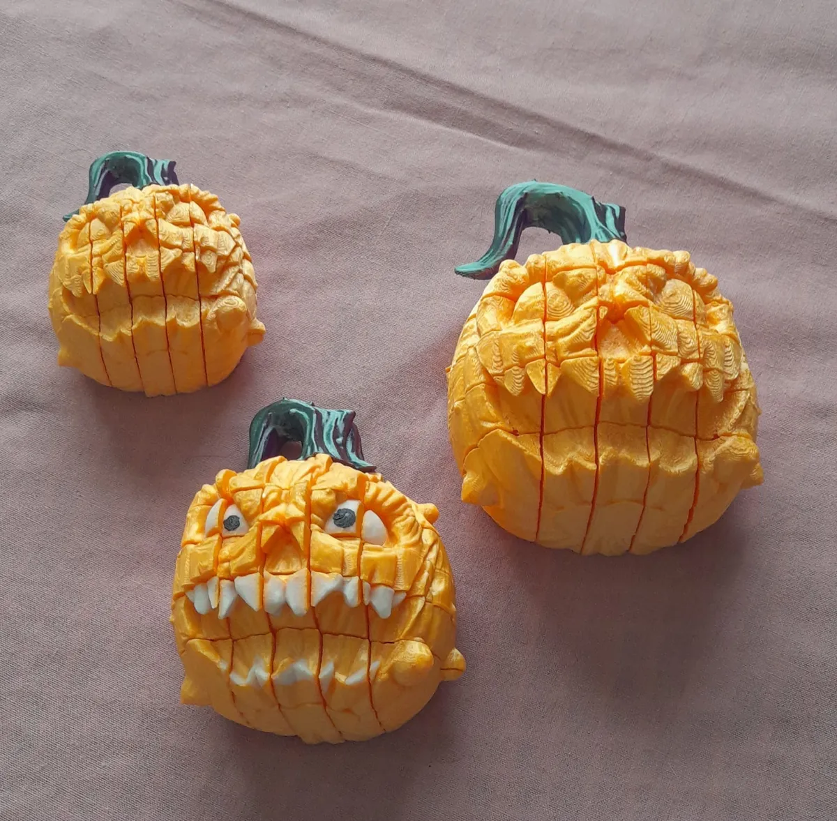 pumpkin pixel fidget, photo 3 of 4 - pumpkin pixel fidget Toys & Games
