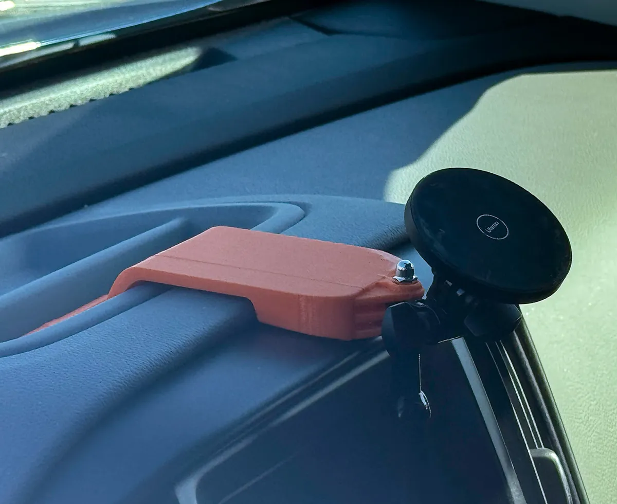 Chevy Colorado/GMC Canyon Dash Phone Mount, photo 3 of 4 - Chevy Colorado/GMC Canyon Dash Phone Mount Hobby & DIY