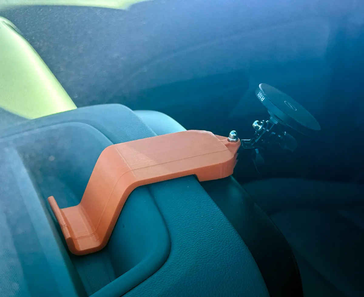 Chevy Colorado/GMC Canyon Dash Phone Mount, photo 4 of 4 - Chevy Colorado/GMC Canyon Dash Phone Mount Hobby & DIY