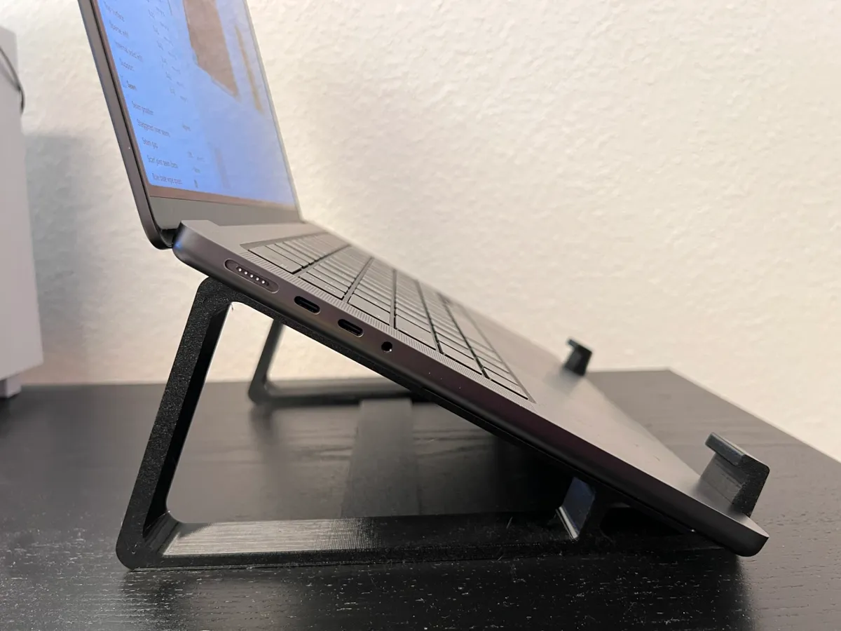 Laptop Stand for 13", 14", 15", 16" + Portable, photo 4 of 4 - Laptop Stand for 13", 14", 15", 16" + Portable Household