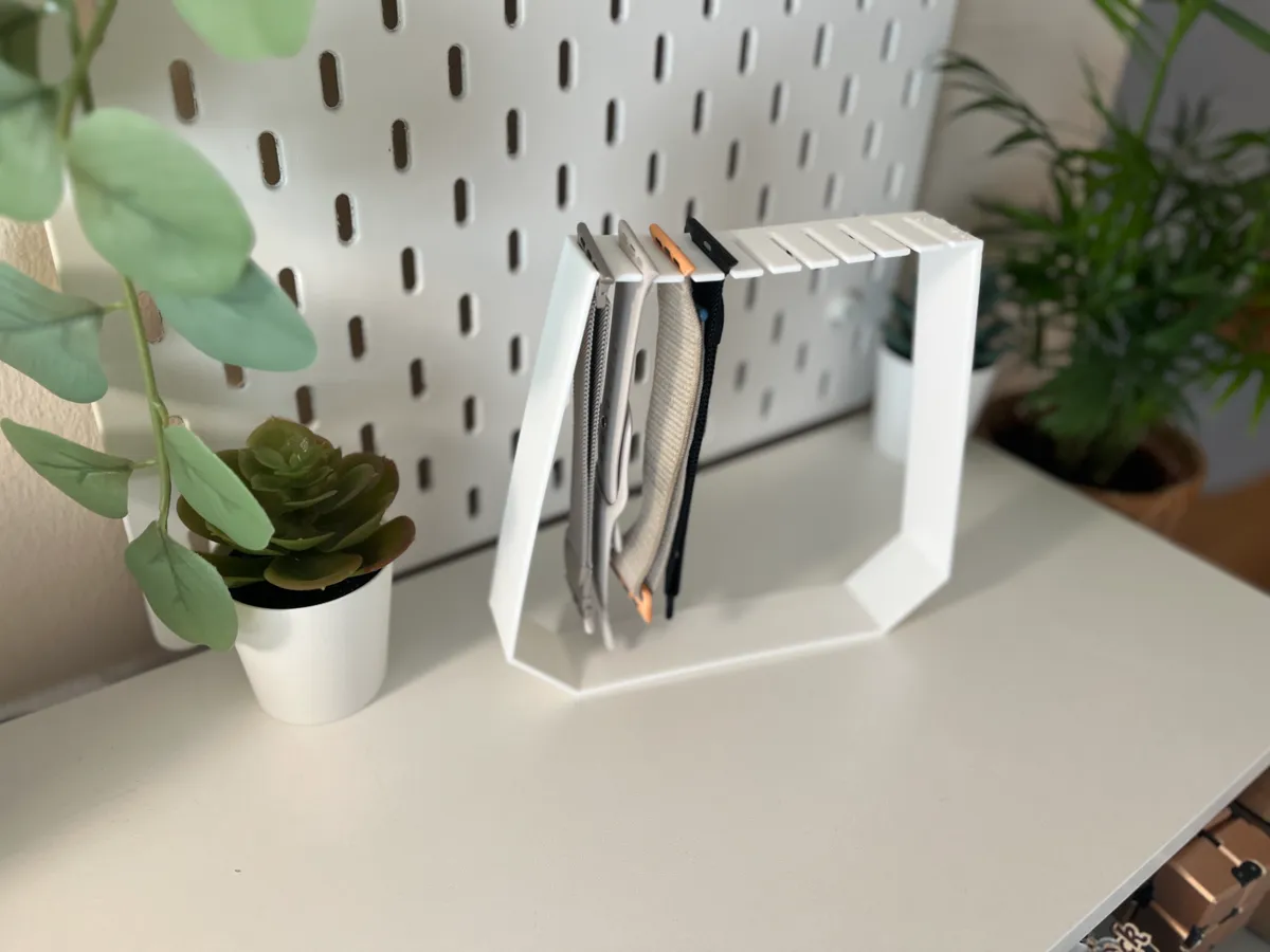 Apple Watch Holder, photo 2 of 3 - Apple Watch Holder Household