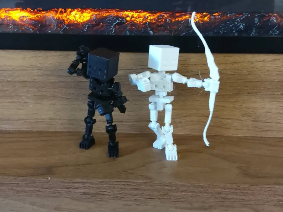 mini 13 skeletons!