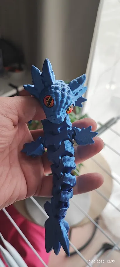 Cute Crystal Axolotl Flexi, photo 3 of 4 - Cute Crystal Axolotl Flexi Fidget & Sensory Toys