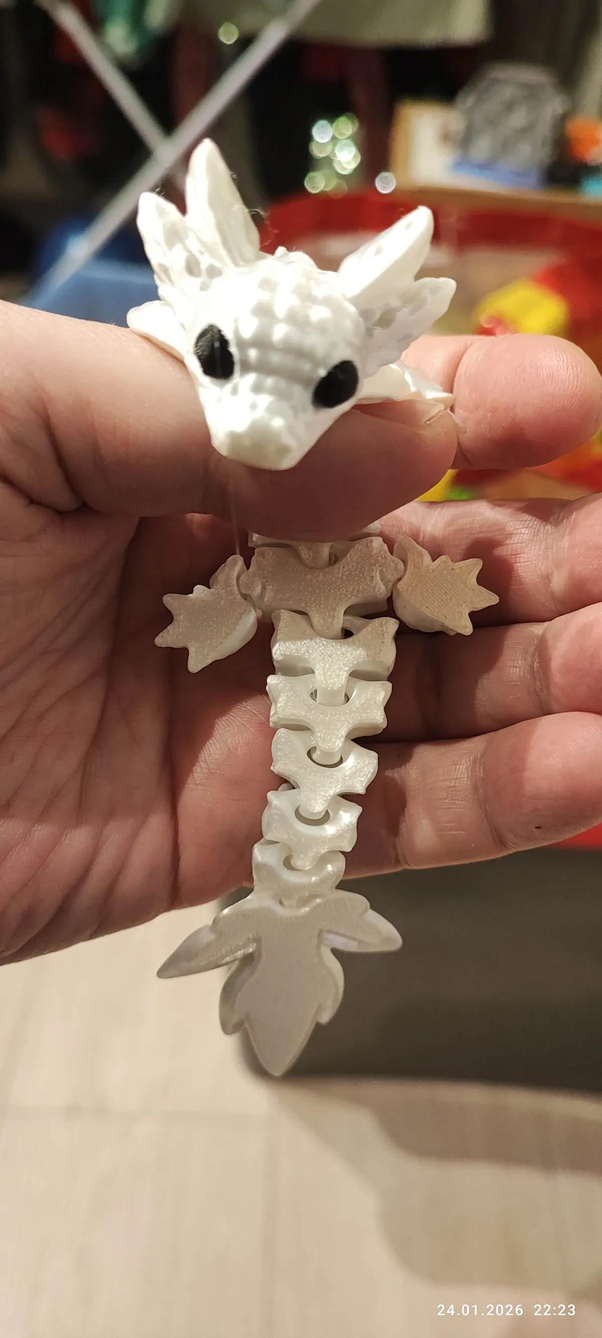 Cute Crystal Axolotl Flexi, photo 4 of 4 - Cute Crystal Axolotl Flexi Fidget & Sensory Toys