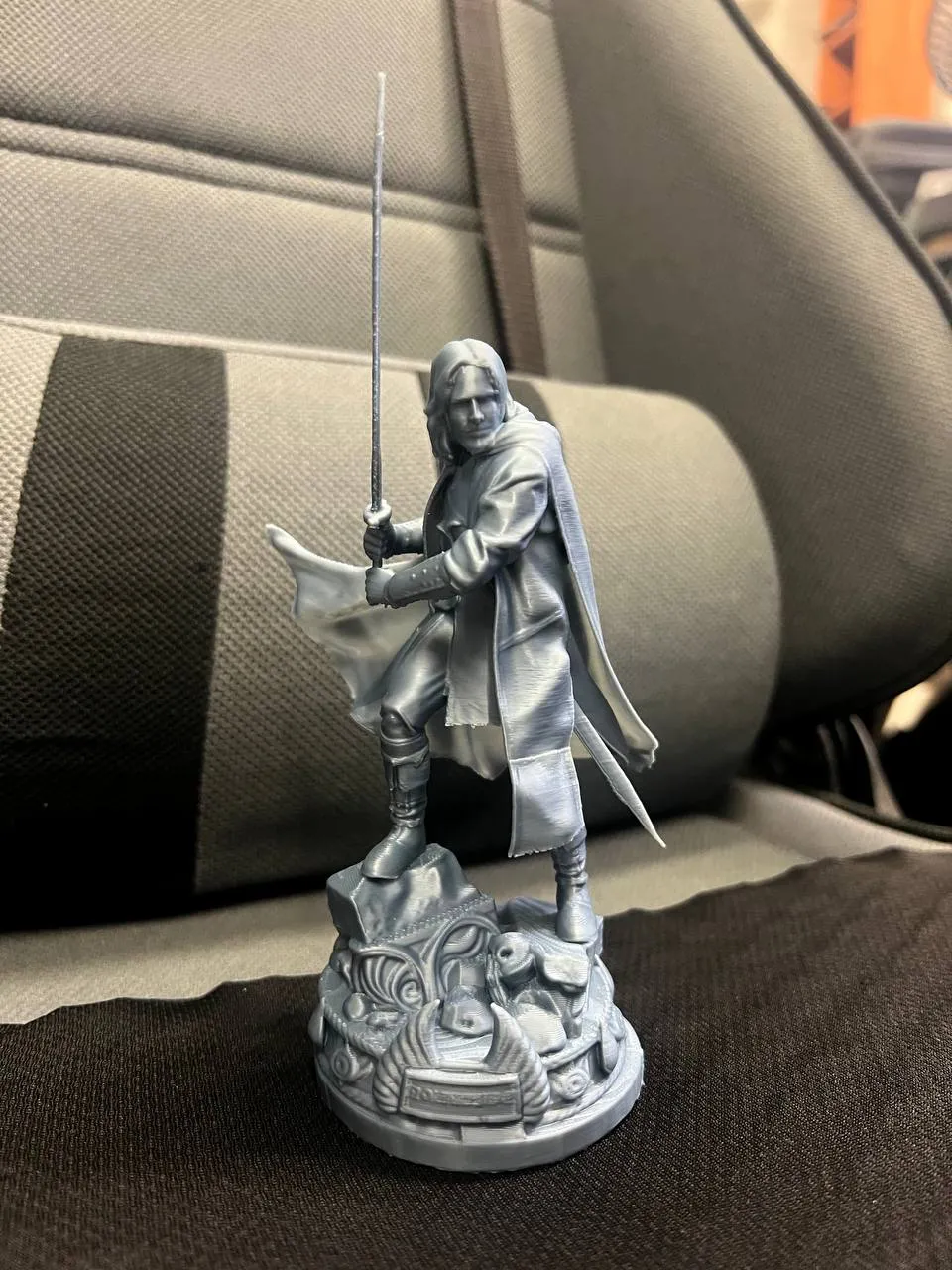 Aragorn Il Re Di Gondor - Il Signore Degli Anelli, photo 3 of 4 - Aragorn Il Re Di Gondor - Il Signore Degli Anelli Toys & Games