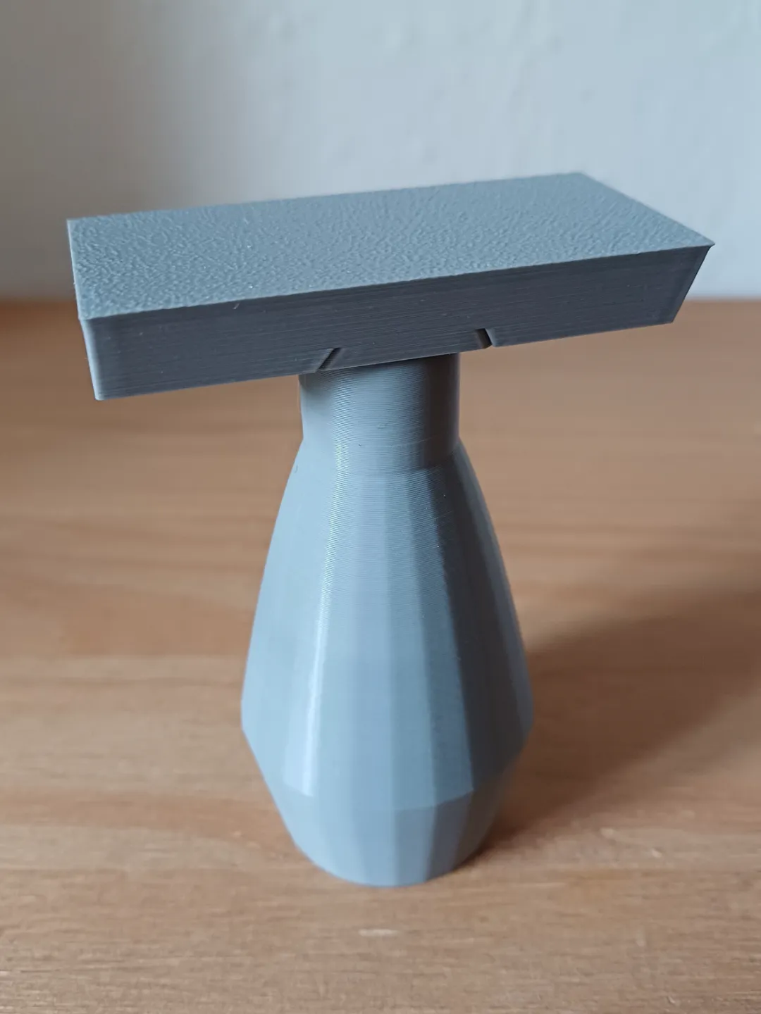 Miniature painting holder, photo 3 of 3 - Miniature painting holder Home Decor Items